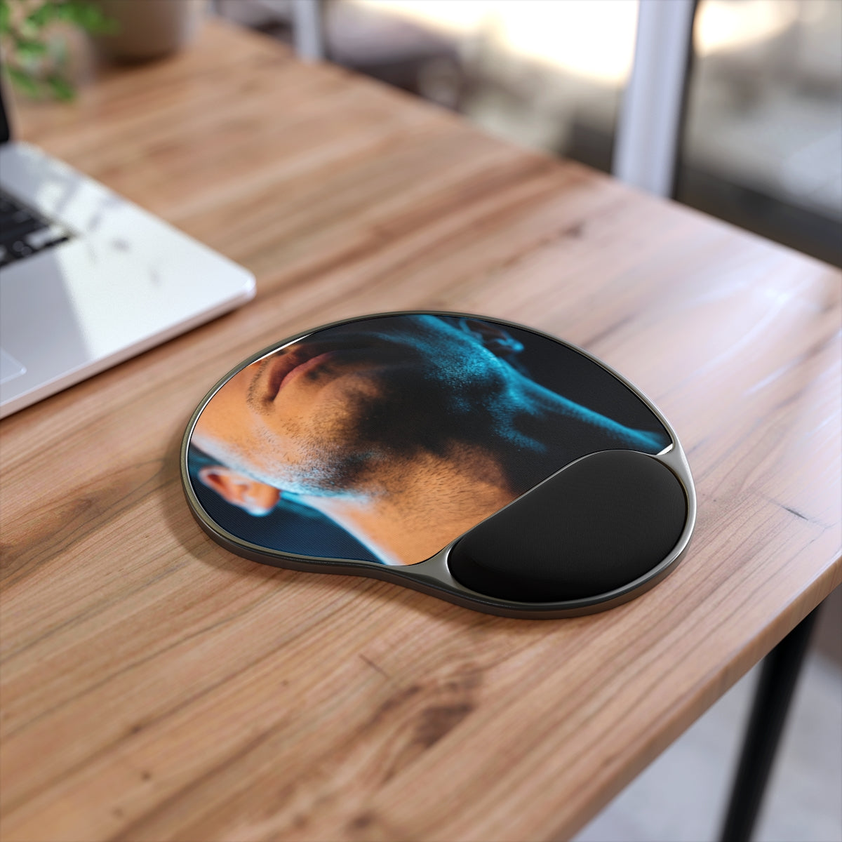 Mouse Pad With Wrist Rest - Cinematic Desk