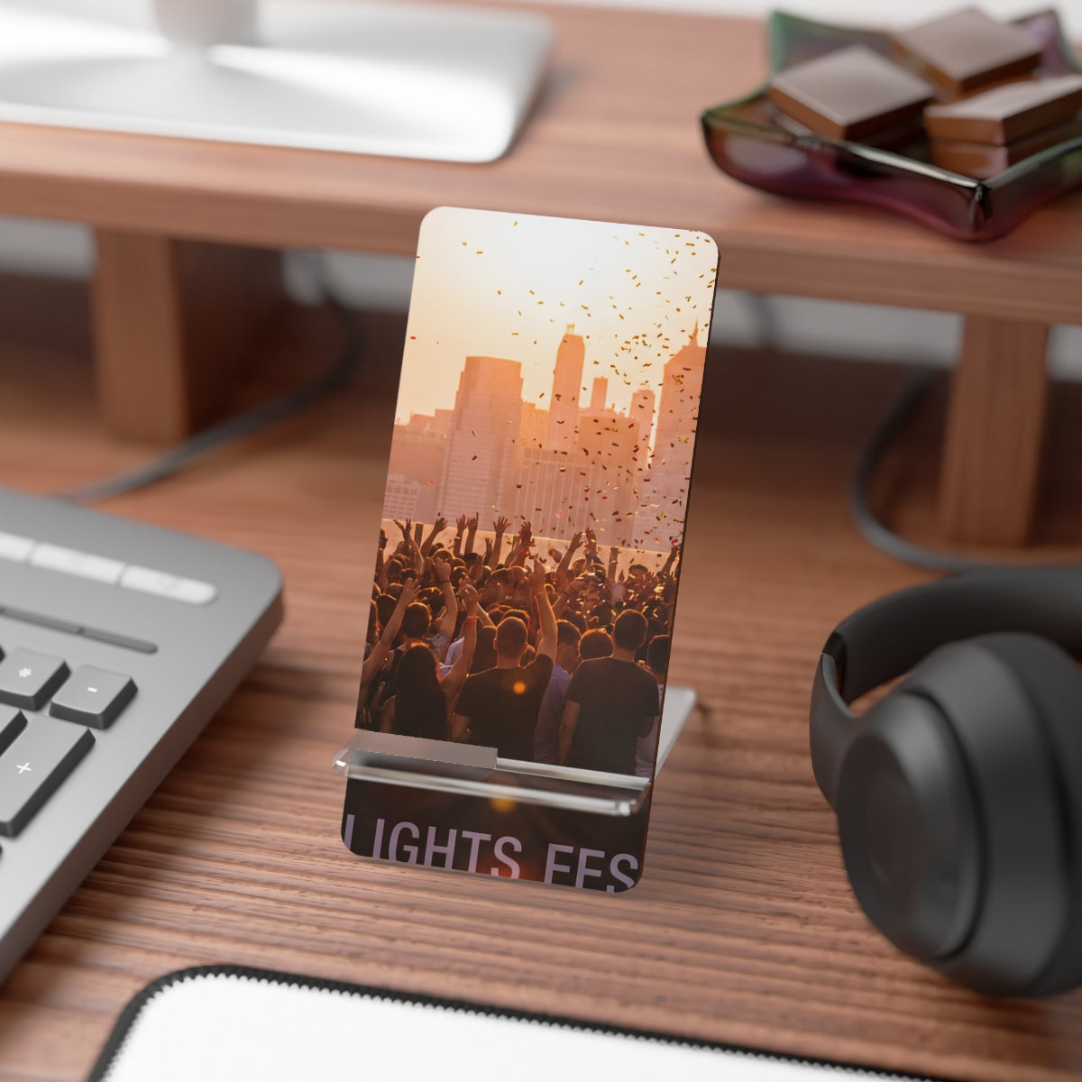 Mobile Display Stand for Smartphones - Smartphone Display......