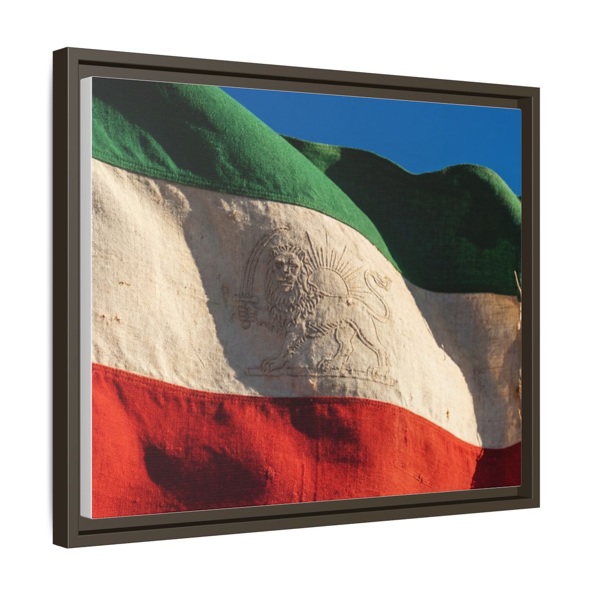 Gerahmte Leinwandkunst – Distressed Flag – Espresso / 3,18 cm