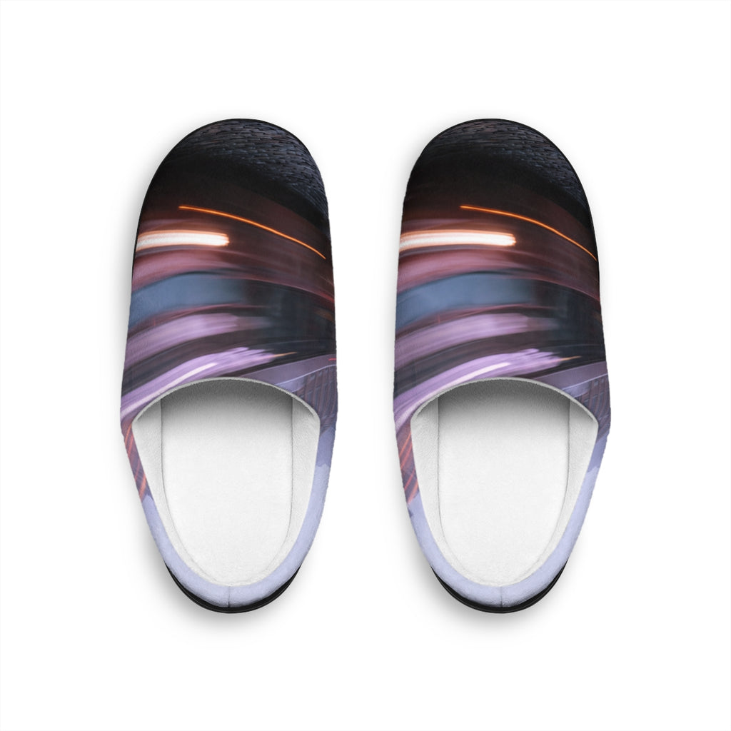 Cobblestone Street Women's Indoor Slippers