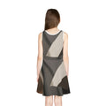 Mädchen-Sommerkleid mit brutalistischer Kunst
