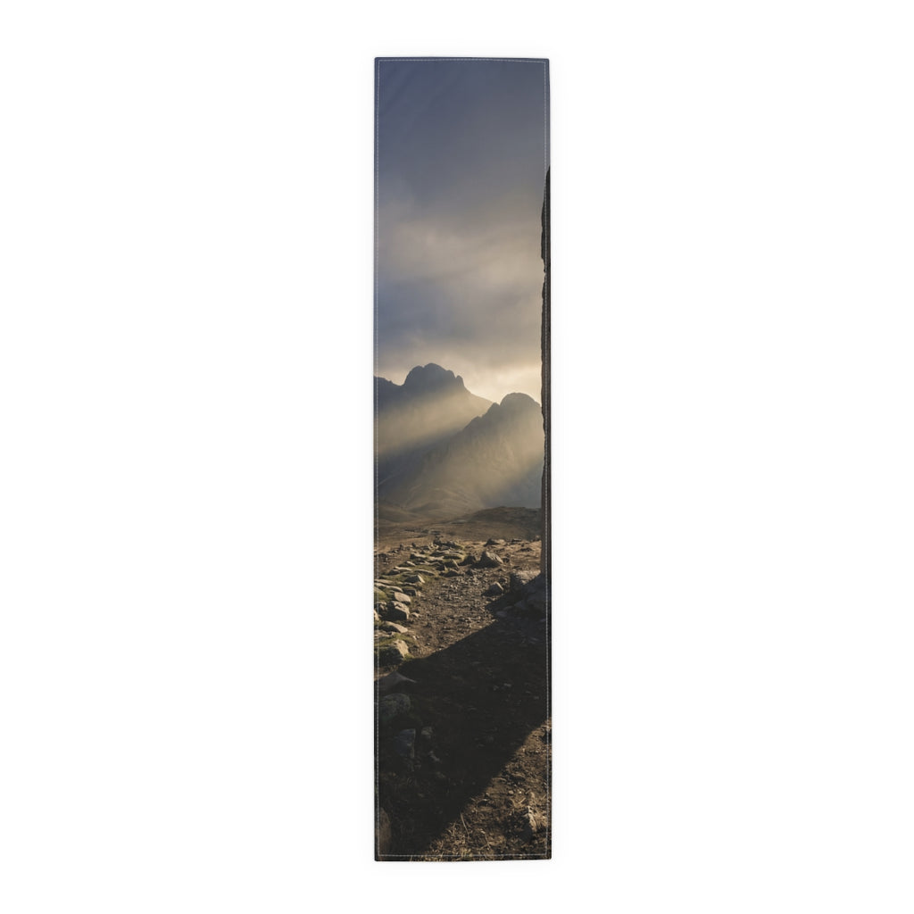 Table Runner - Echoes of Antiquity