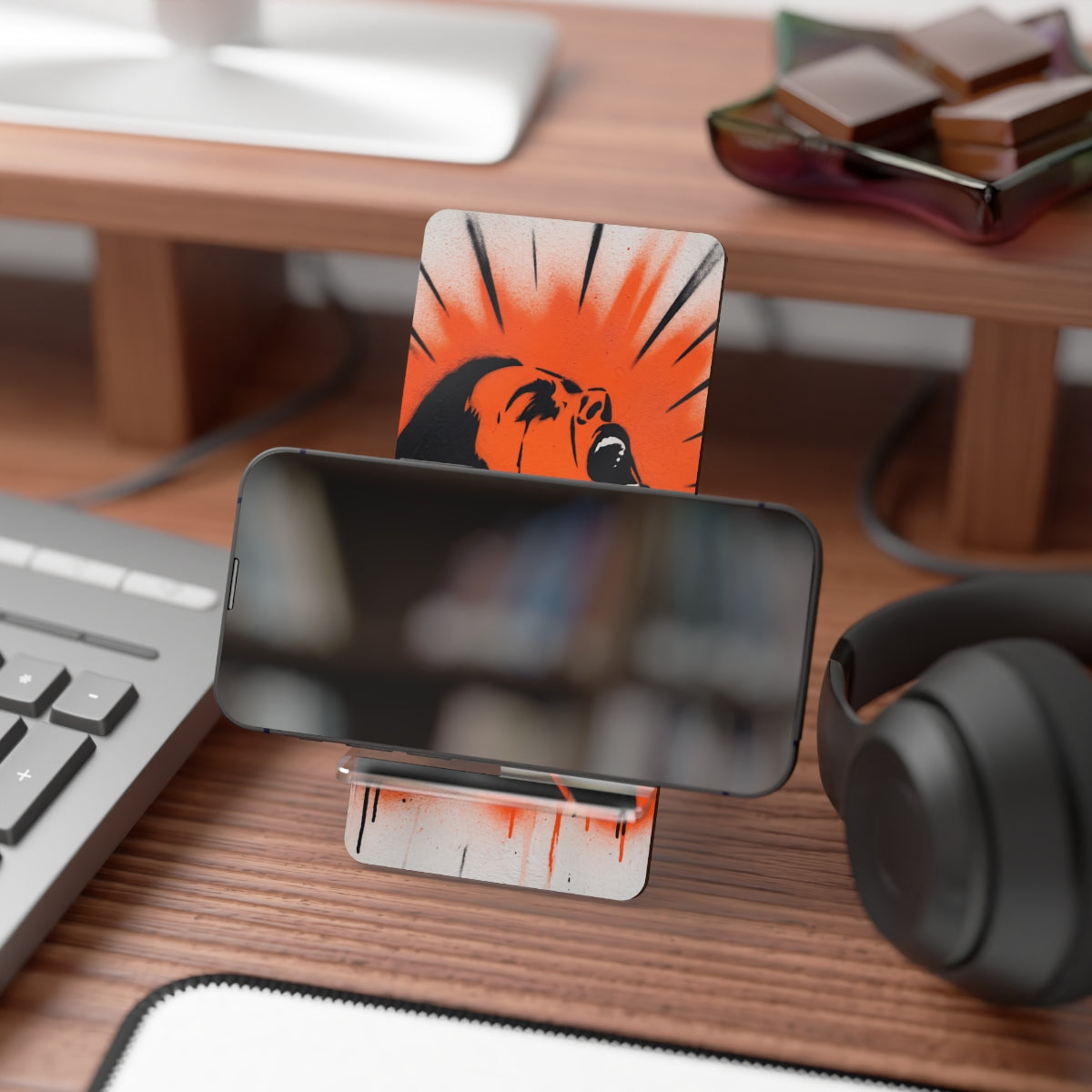 Mobile Display Stand for Smartphones - Screaming Soul Street...