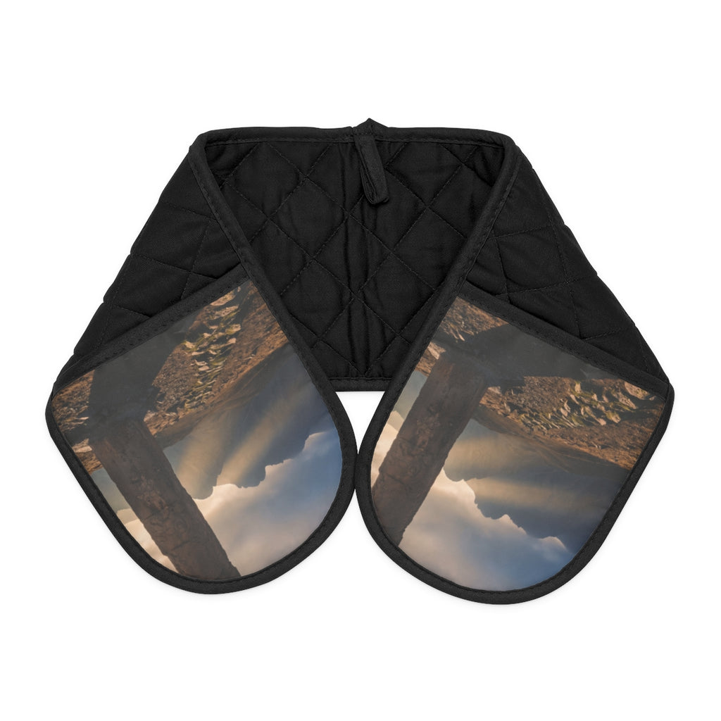 Oven Mitts - Ancient Mountain Glow