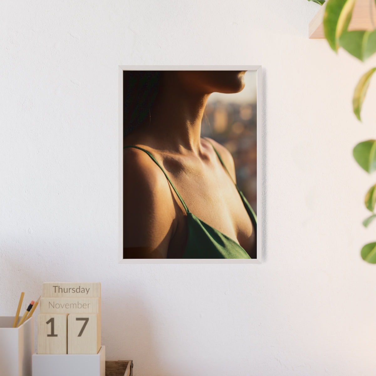 Poster mit Holzrahmen – Sonnenbeschienenes Porträt