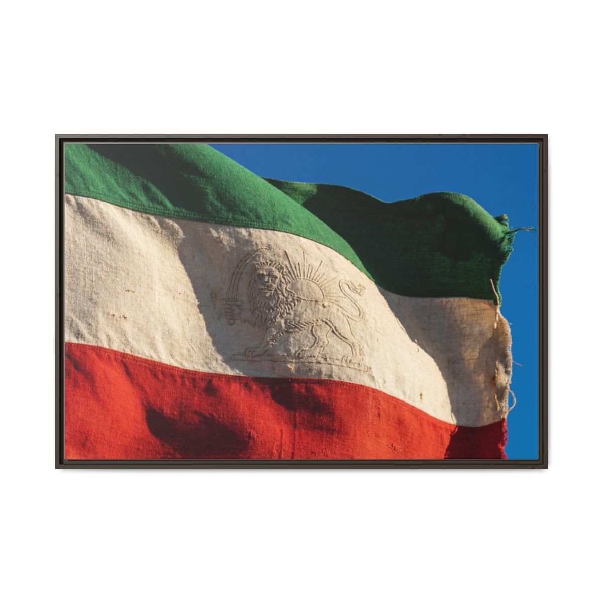 Gerahmte Leinwandkunst – Distressed Flag – Espresso / 3,18 cm