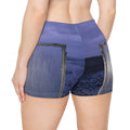 Shorts de mujer con arte de bruma marina al anochecer