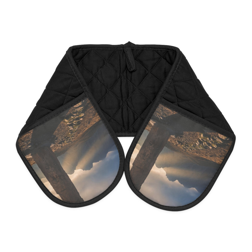 Oven Mitts - Ancient Horizon | Echovira Gallery