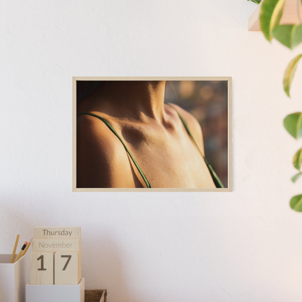 Poster mit Holzrahmen – Sonnenbeschienenes Porträt