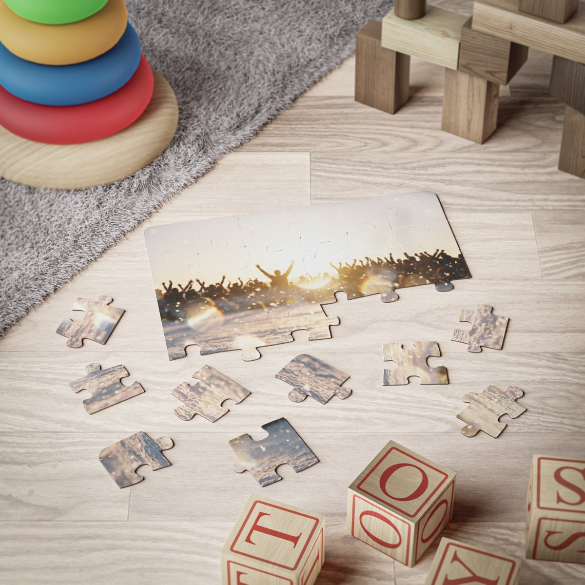 Golden Crowd Celebration 30-Piece Kids Puzzle