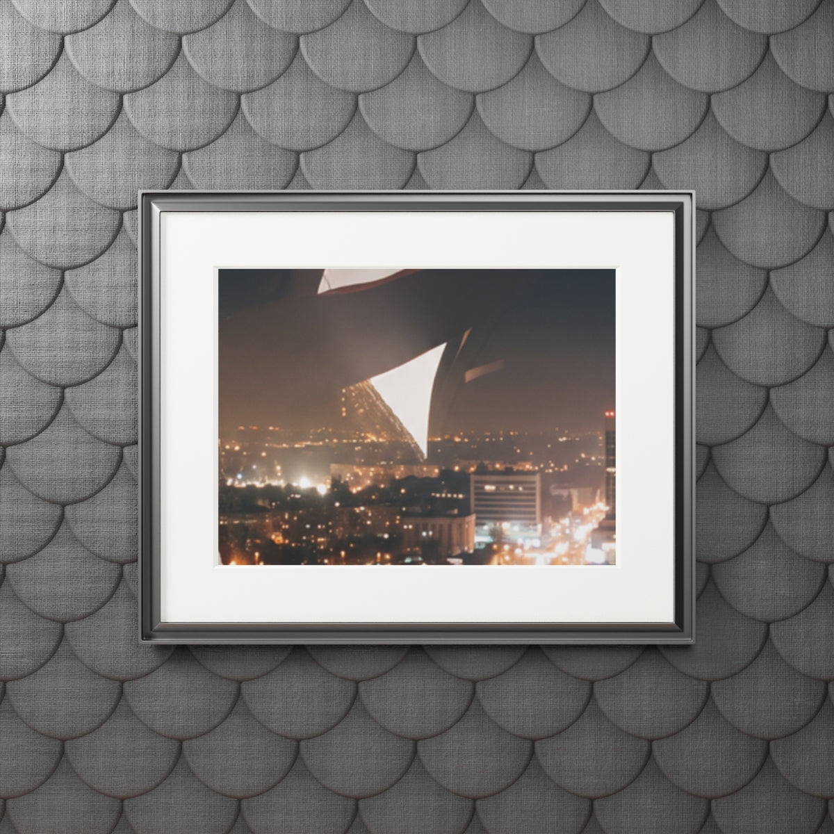 Framed Fine Art Print - Metropolitan Lovers (14×11 & 20×16)...