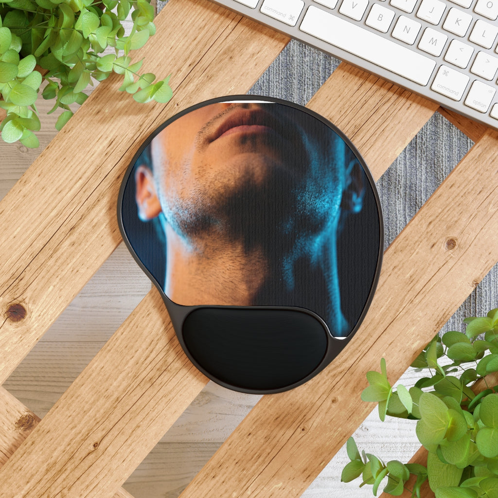 Mouse Pad With Wrist Rest - Cinematic Desk