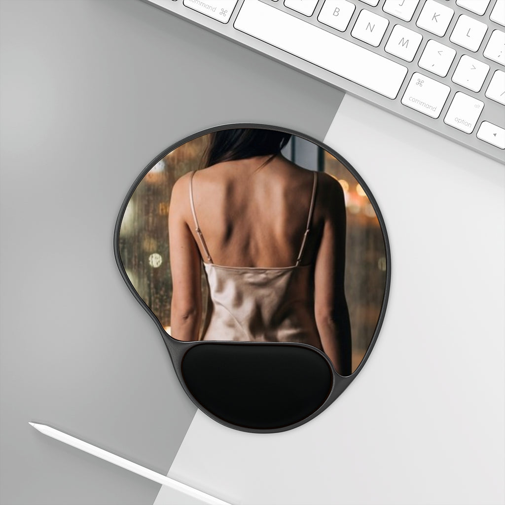 Mouse Pad With Wrist Rest - Rainy City Glow | Echovira...