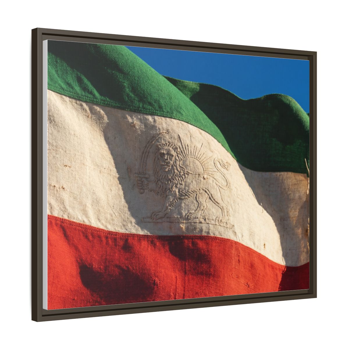 Gerahmte Leinwandkunst – Distressed Flag – Espresso / 3,18 cm